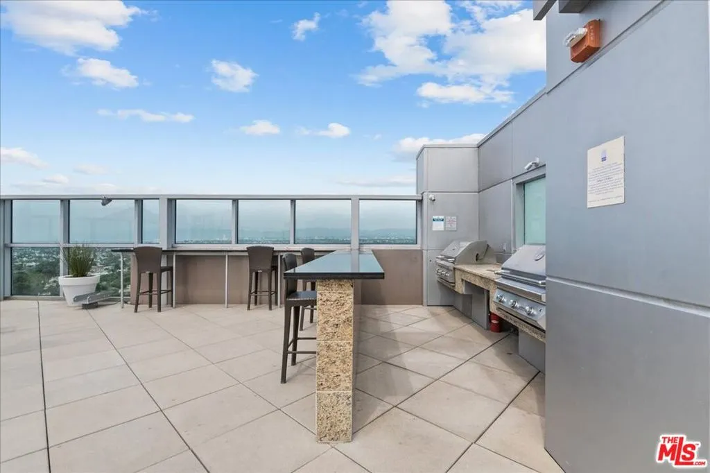 13700 Marina Pointe Drive 714, Marina Del Rey, California 90292 home-pic-22